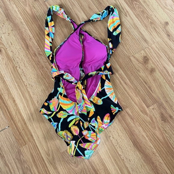 Trina Turk Tahitian Twist Floral One Piece Swimsuit Size 4 - Picture 5 of 5